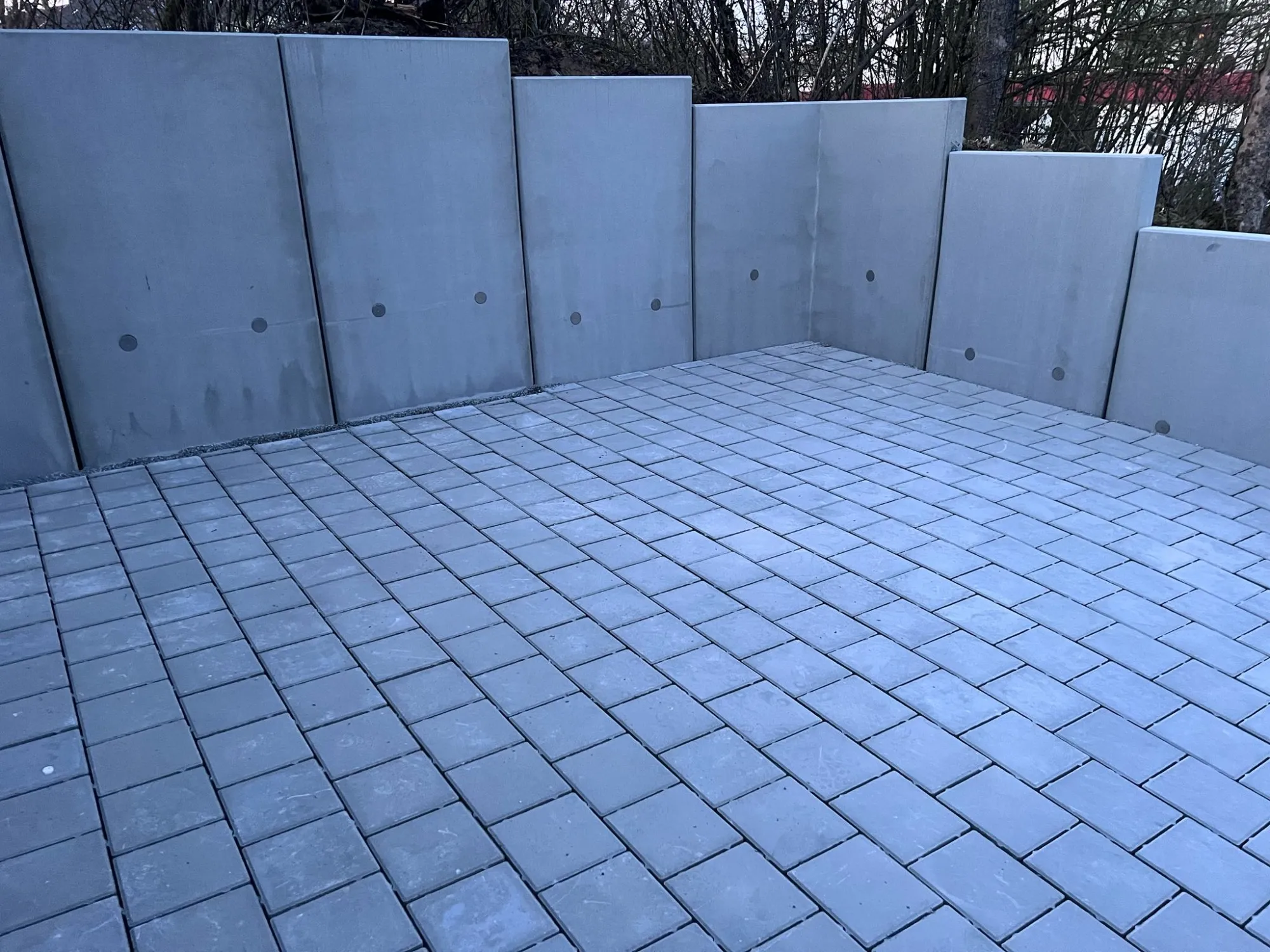 Pflasterarbeiten an einem Stellplatz